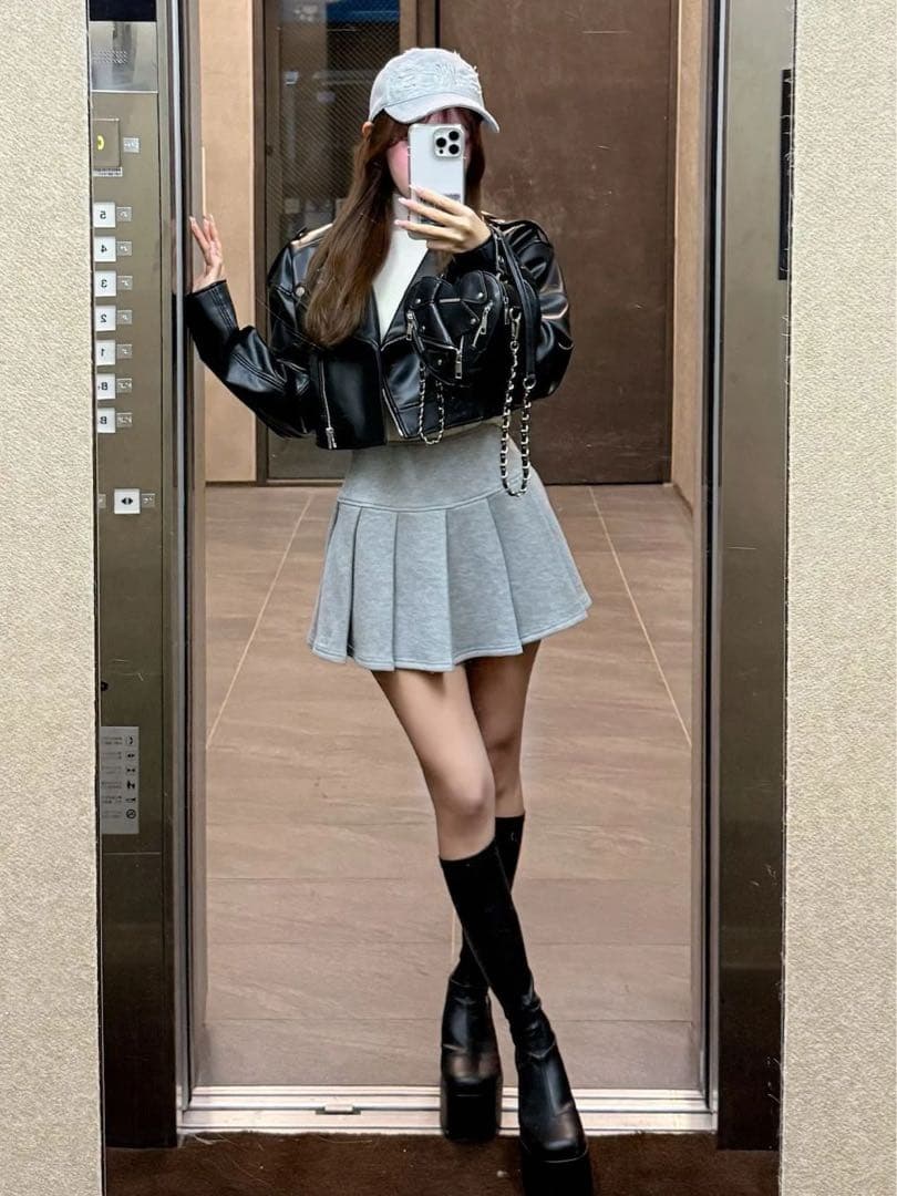 【新品】Darichダーリッチ　カラーラメスウェットプリーツミニスカート