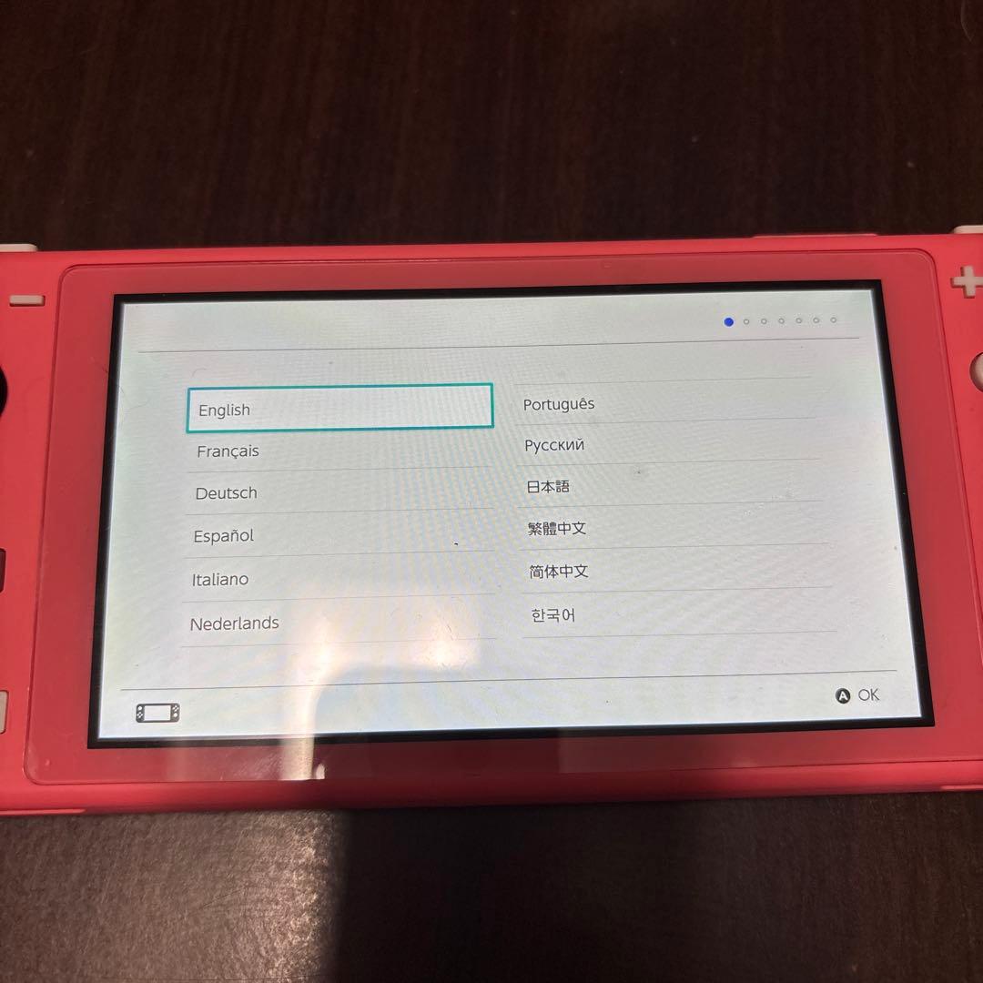 Switch Light コーラルピンク ※裏に黒い軽い汚れあり スプラ2付き