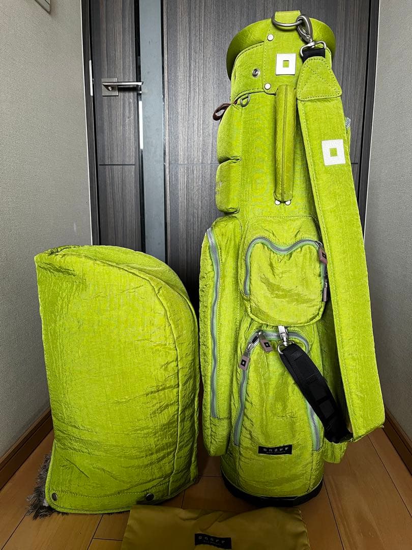 専用　美品ONOFF オノフ キャディバッグ 9型　軽量コンパクト　レディース