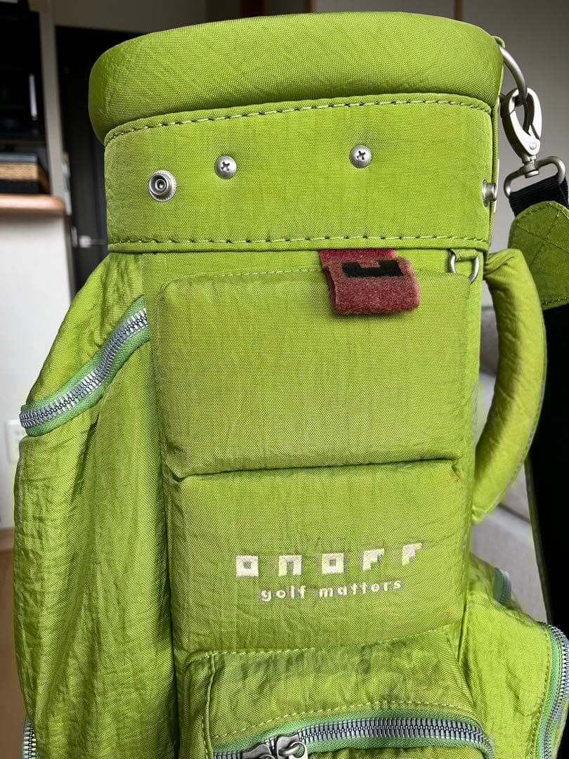 専用　美品ONOFF オノフ キャディバッグ 9型　軽量コンパクト　レディース