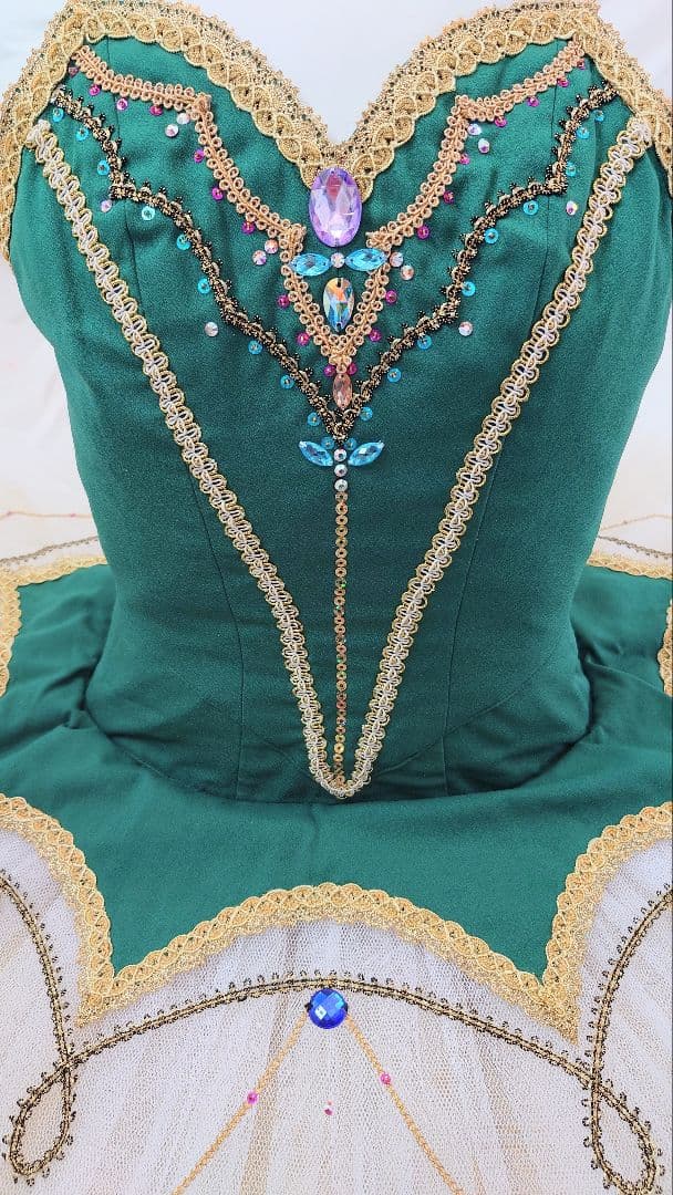 【エスメラルダ、海賊、パキータ】 チャコット・バレエ衣裳 袖飾り付き ６号