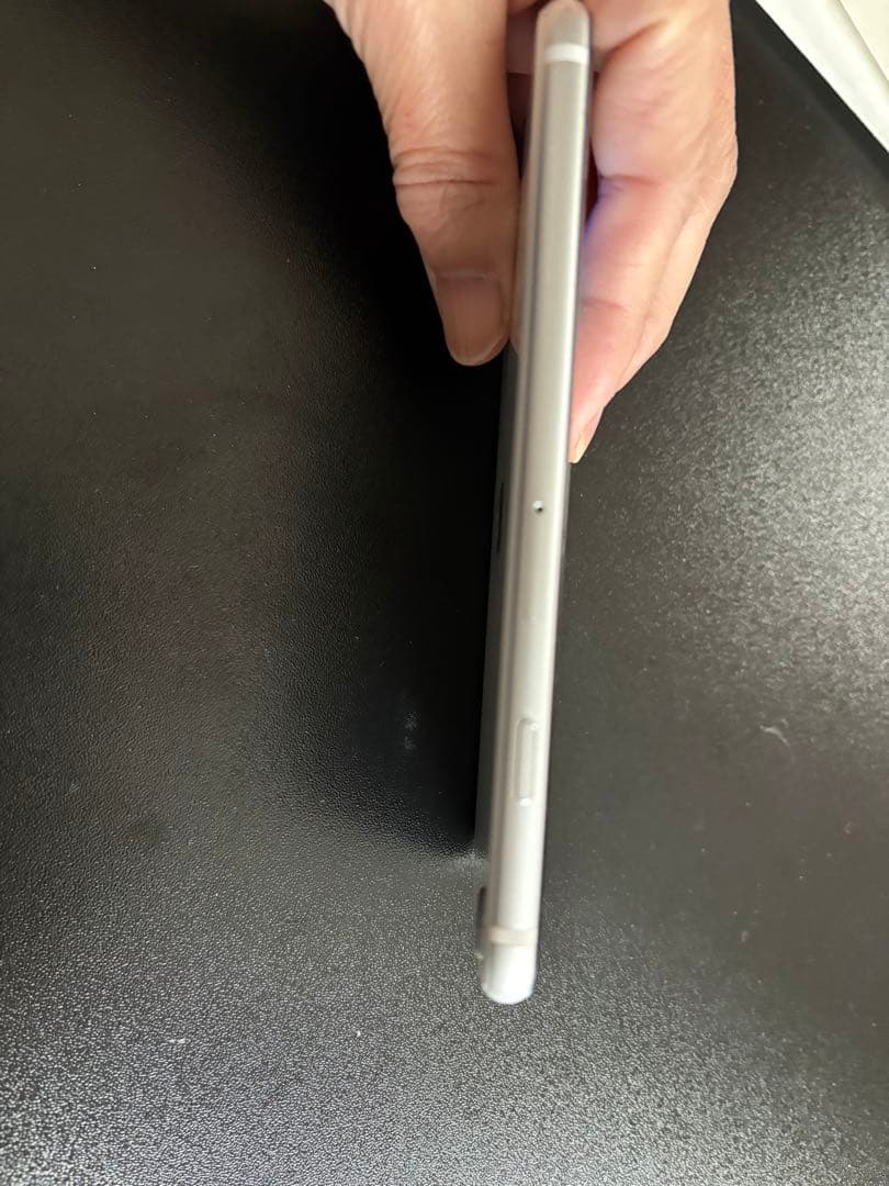 iPhone SE 128gb 第2世代 ホワイト美品