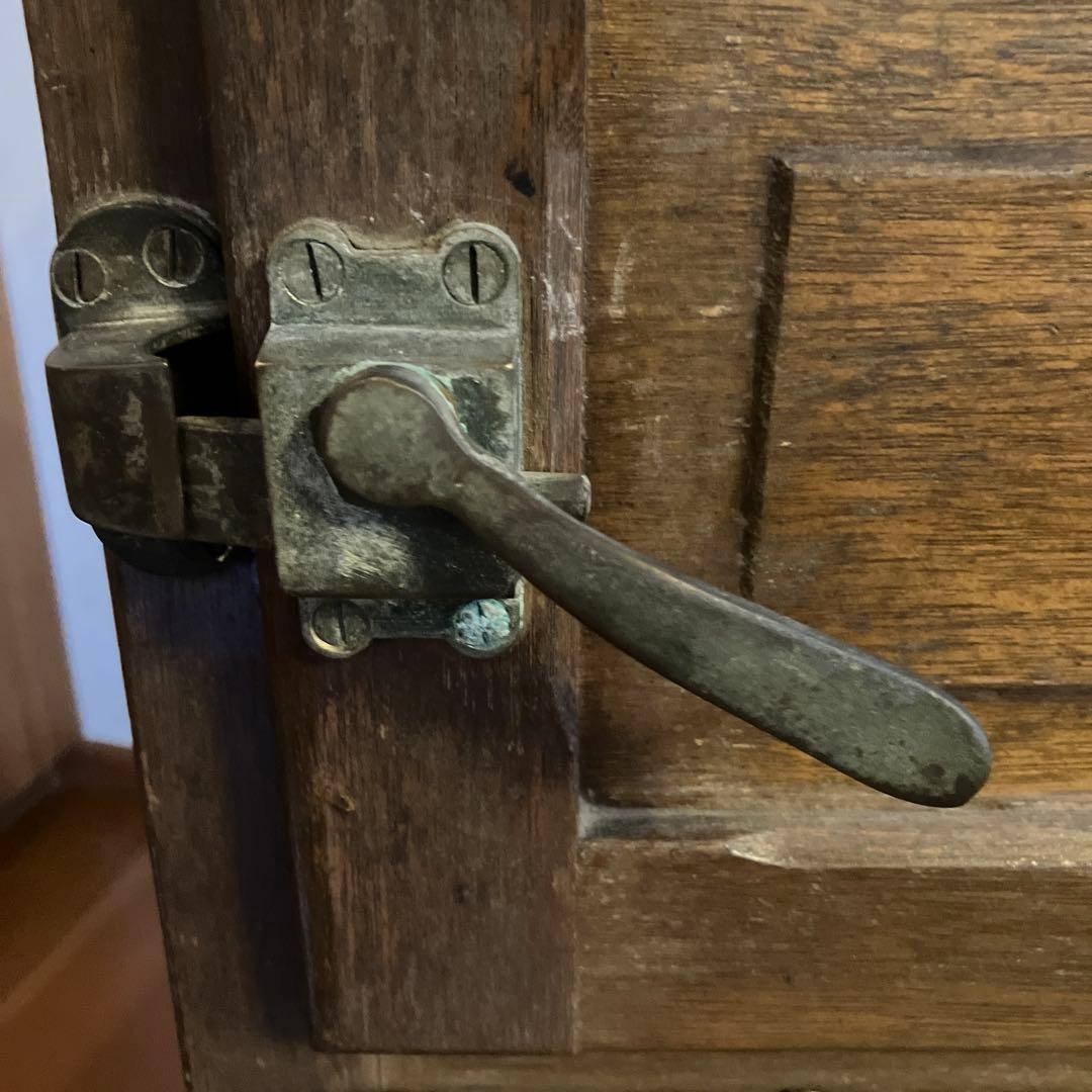 レトロな木製冷蔵庫　シロガネ　松坂屋　ディスプレイ　収納