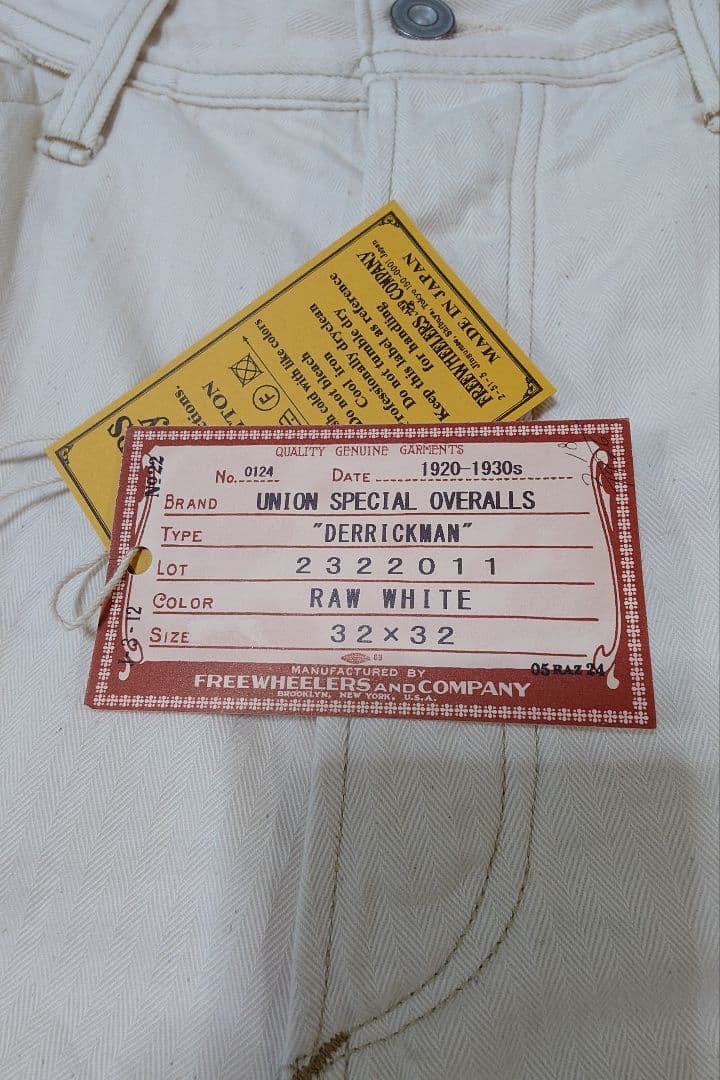 キ*ズ様 フリーホイーラーズ　デリックマン ロウホワイト　サイズ32x32