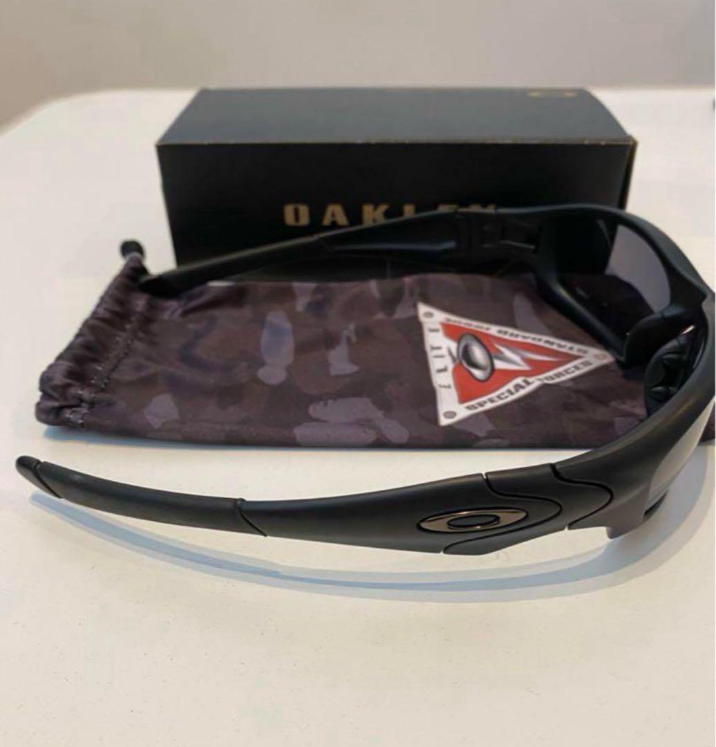 Oakley straight jacket サングラス io着用 オークリー