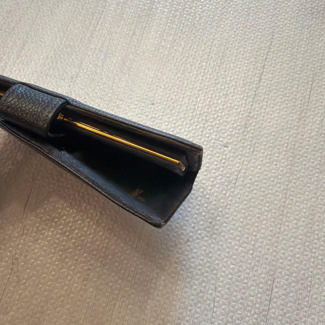 CHANEL キャビアスキン　ココマーク　二つ折り　長財布　黒
