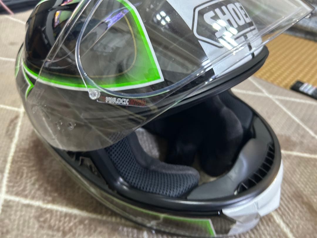 SHOEI フルフェイスヘルメット ホワイト・ブラック・グリーン