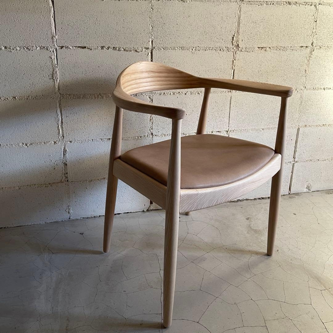 天然木無垢材 アームチェア　ラウンドチェア　ダイニングチェア　本革　北欧スタイル