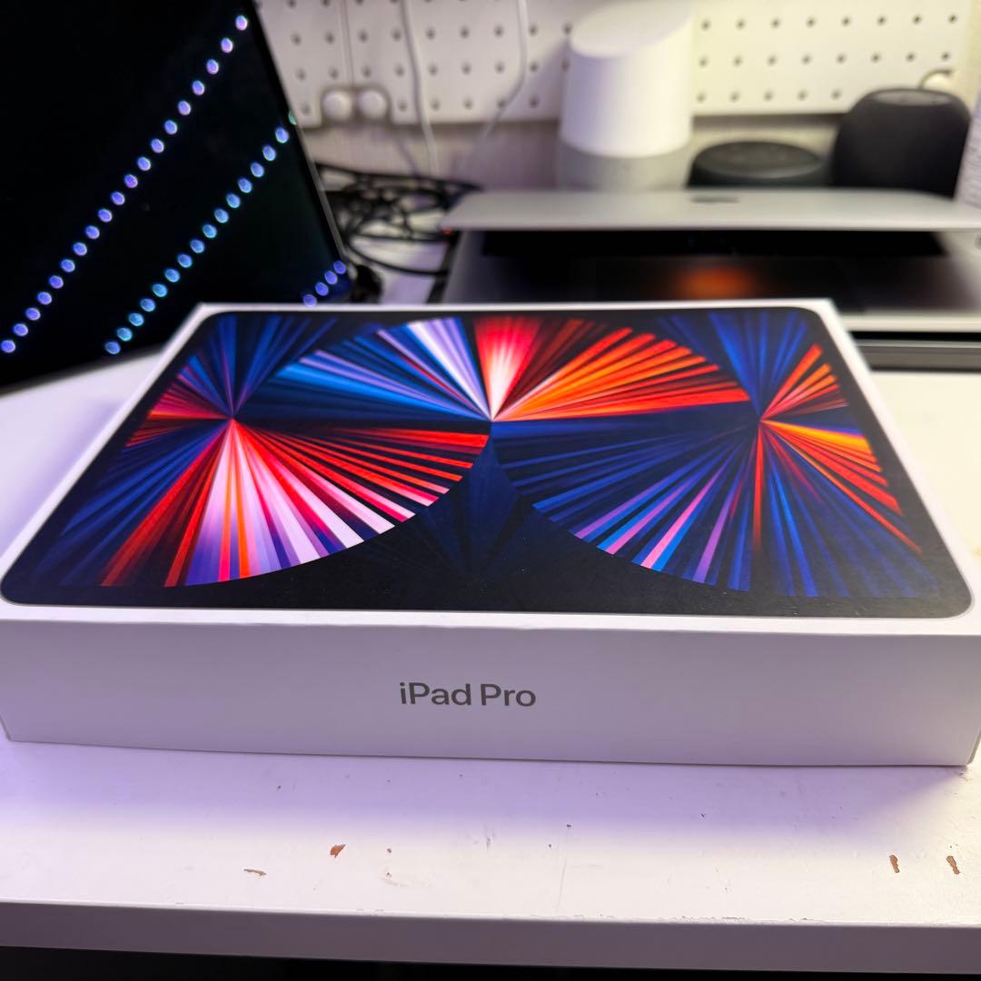 新品未使用　iPad Pro 12.9インチ 第5世代 256GB M1チップ