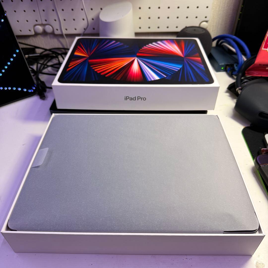 新品未使用　iPad Pro 12.9インチ 第5世代 256GB M1チップ