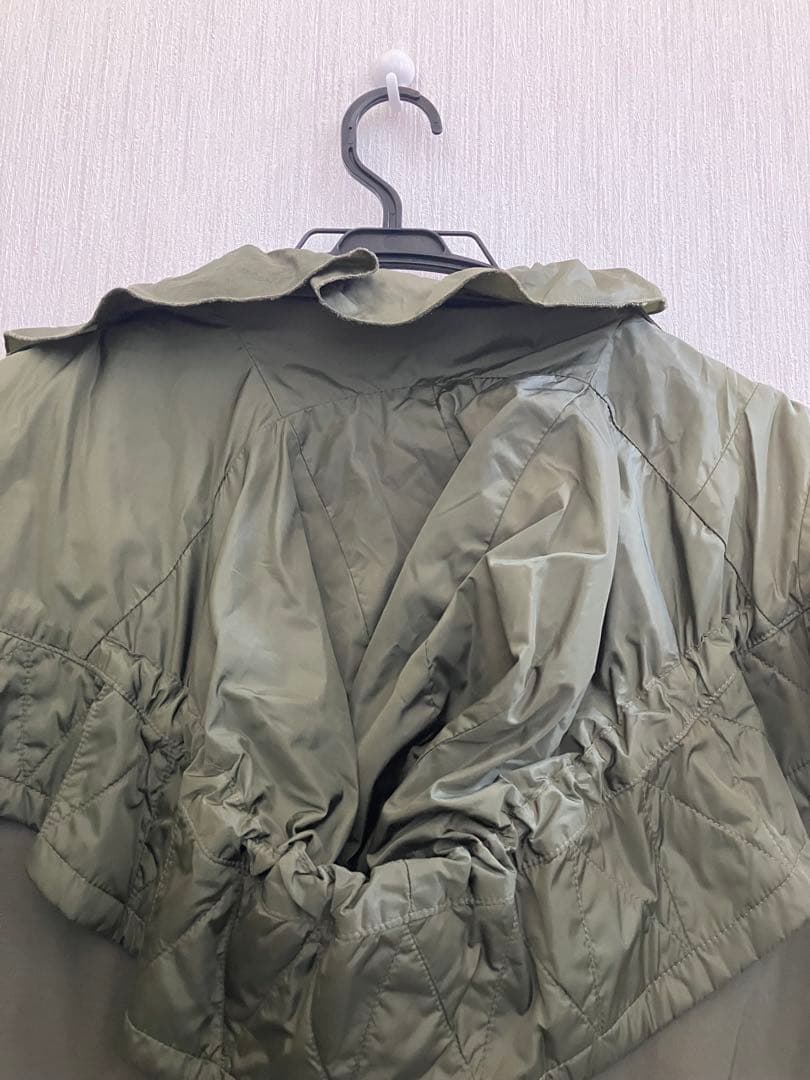 MONCLERダウンロングベスト