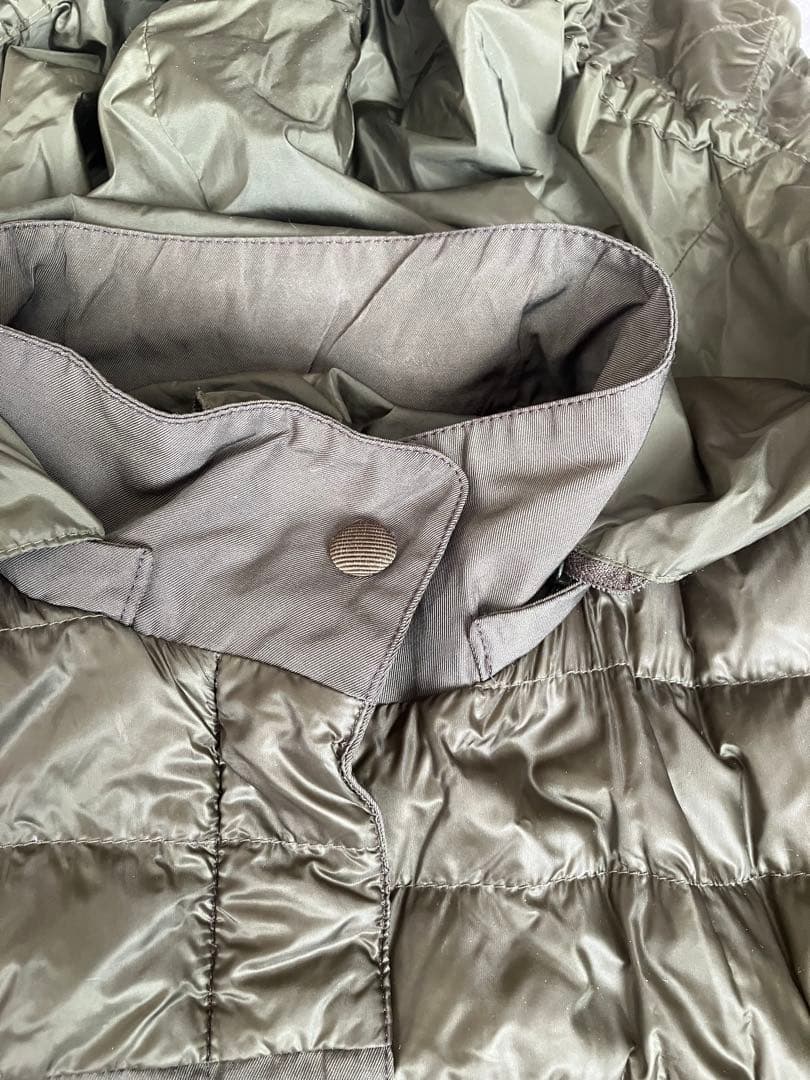 MONCLERダウンロングベスト