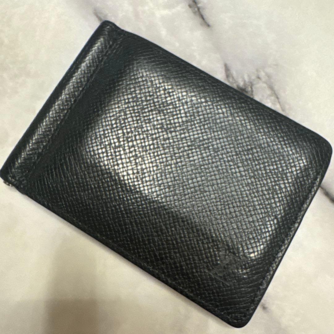 美品 ルイヴィトン 二つ折り財布 タイガ 黒 マネークリップ メンズ　お箱付き
