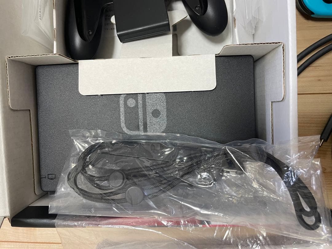 Nintendo Switch 本体 ニンテンドー スイッチ Joy-Con