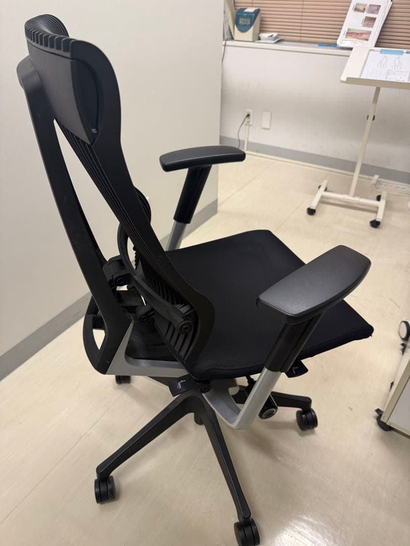 イトーキ スピーナチェア 高級オフィスチェア【最高の座り心地】③