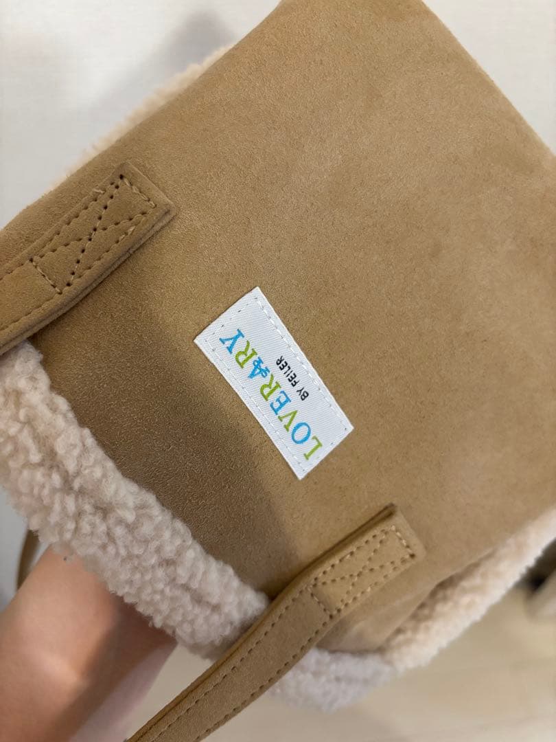 LOVERARY ベージュ トートバッグ