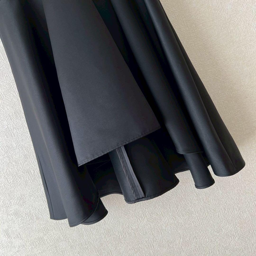 YOKOCHAN パールネック Aラインノースリーブブラウス サテン ブラック