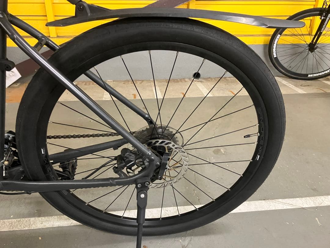 GIANT クロスバイク GRAVIER DISC グラビエディスク 2025年