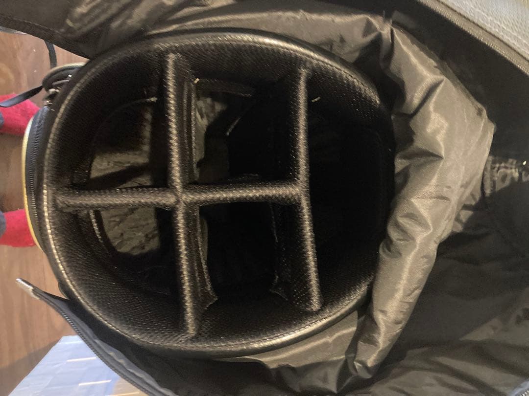 【TaylorMade】ゴルフバック（送料込み）