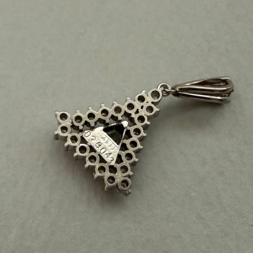 アンティークpt900ダイヤペンダント0.29/0.43ct 雰囲気が良い