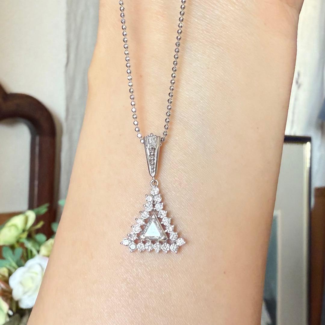 アンティークpt900ダイヤペンダント0.29/0.43ct 雰囲気が良い