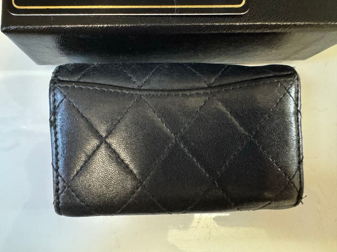 CHANEL マトラッセキーケース ブラック6連
