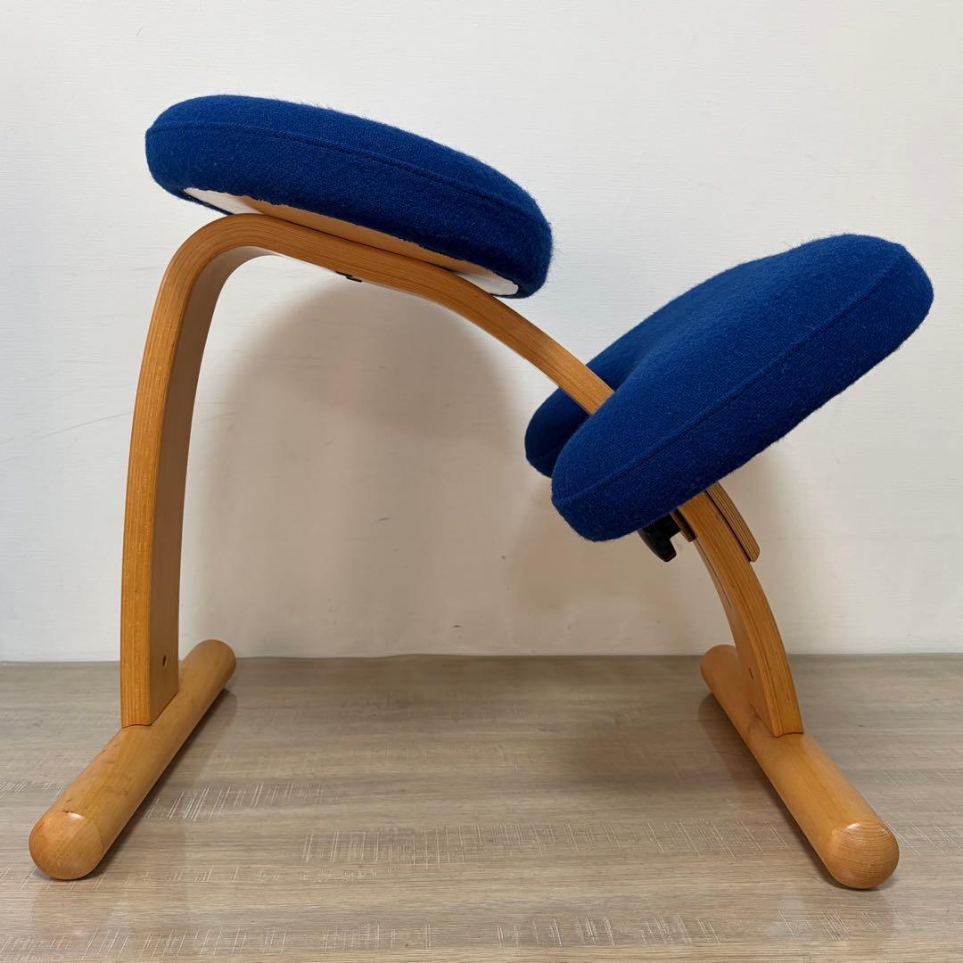 Rybo リボ バランス チェア イージー 姿勢矯正 椅子　ブルー　青