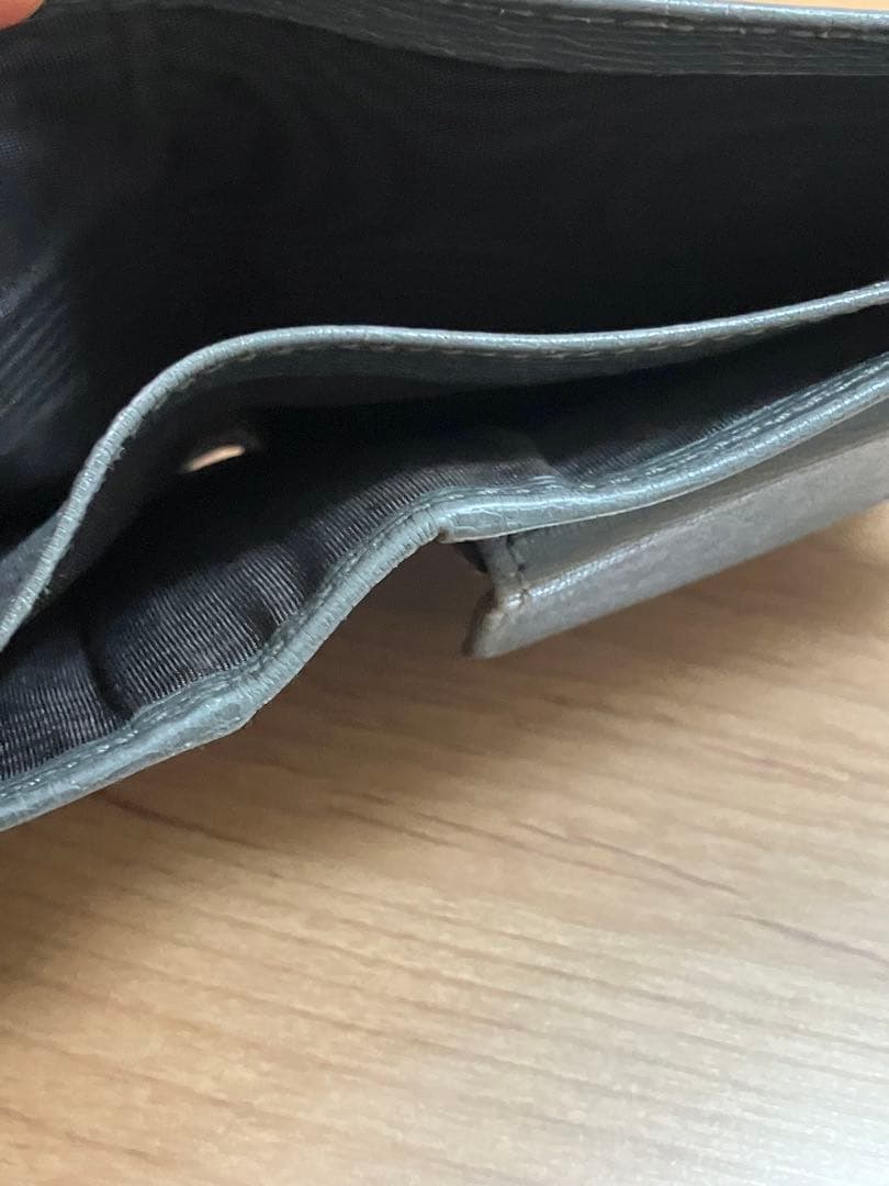 Gucci グレー 二つ折り財布