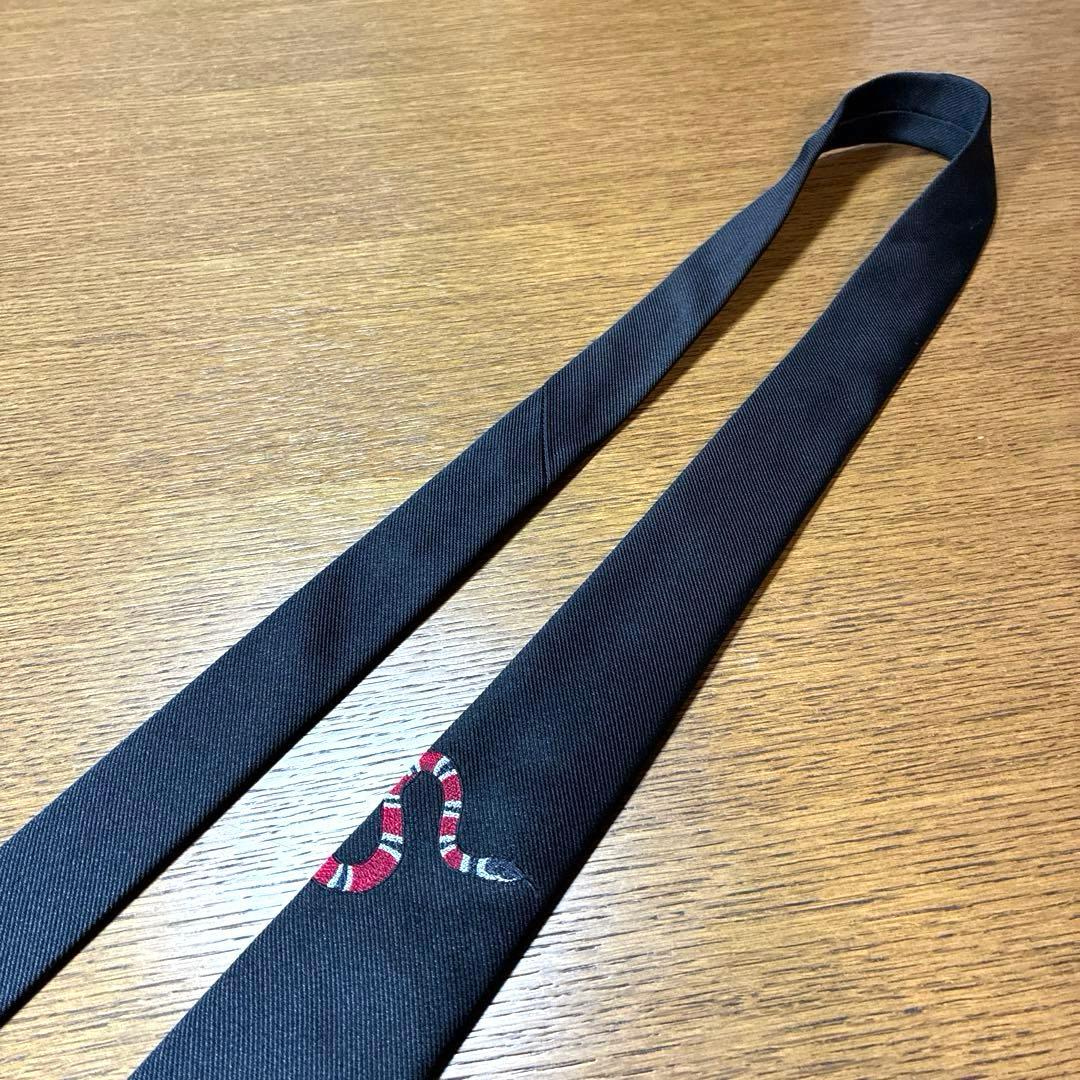 【美品】GUCCI グッチ 黒ネクタイ キングスネーク