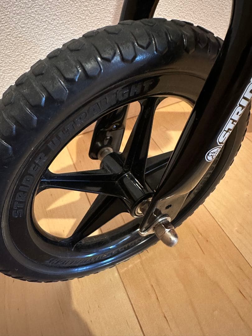 美品STRIDER 12インチ バランスバイク CLASSIC MODEL