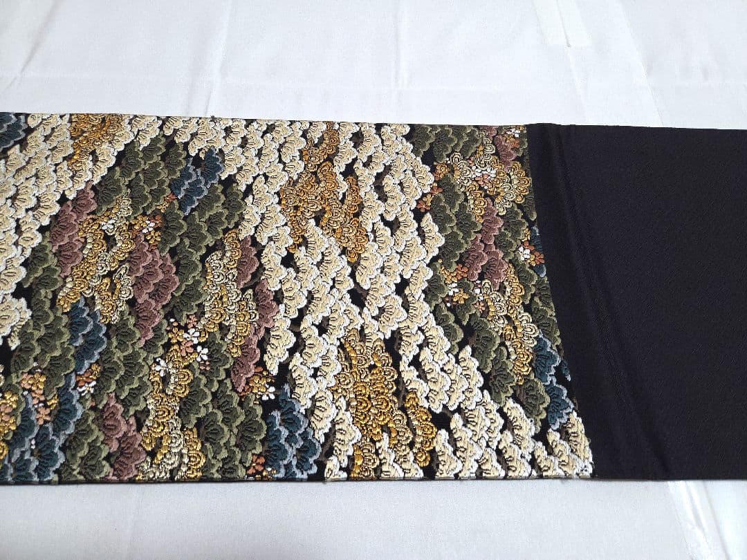 A5◆着物くつろぎ 唐織 松づくし文 金糸 黒 六通 正絹 フォーマルな袋帯