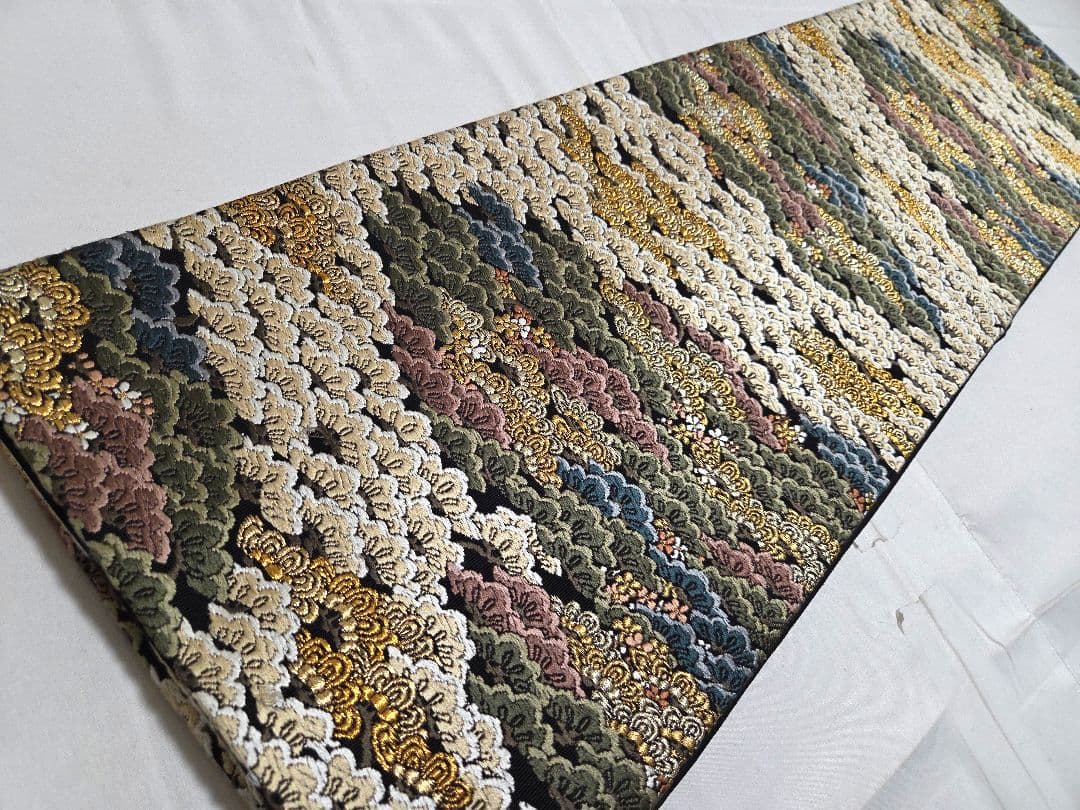 A5◆着物くつろぎ 唐織 松づくし文 金糸 黒 六通 正絹 フォーマルな袋帯