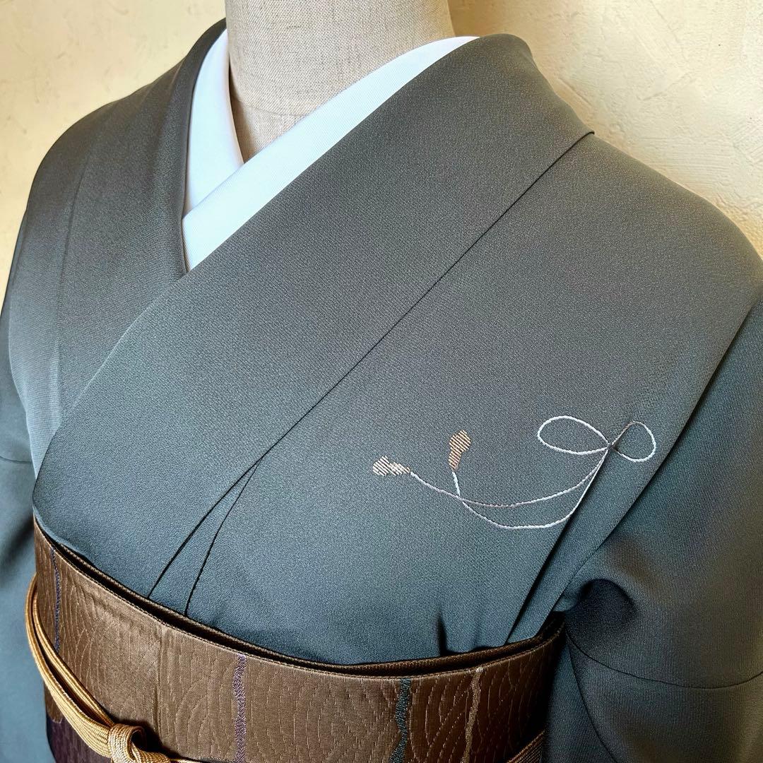 【トールサイズ】正絹 付け下げ カーキ色系 刺繍 紋無し 袷着物 ①