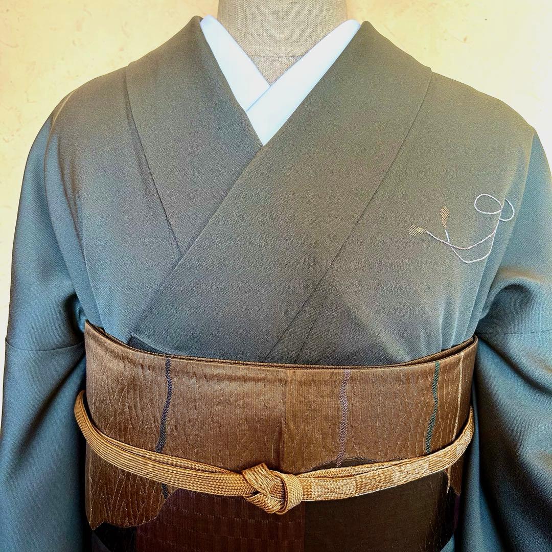 【トールサイズ】正絹 付け下げ カーキ色系 刺繍 紋無し 袷着物 ①