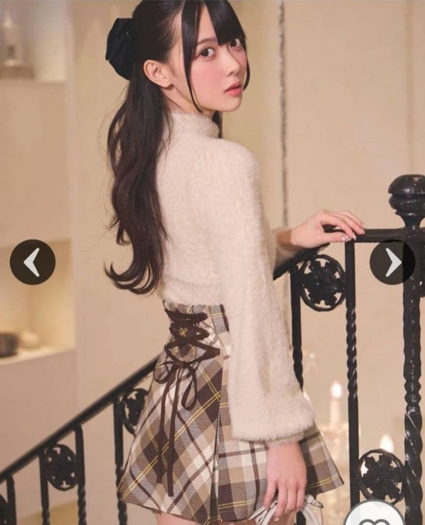 新品紙タグ付き　ミシェルマカロン　フレアチェックスカート　フリーサイズ　ベージュ