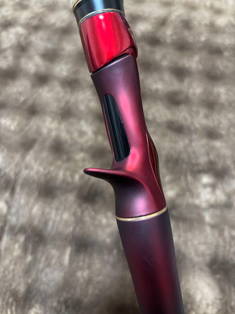 シマノ　ワールドシャウラ　１７０３Ｒ－２　ＳＨＩＭＡＮＯ