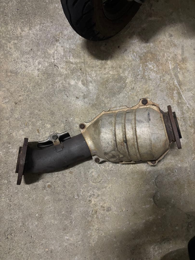 jzx100 純正触媒　中身あり