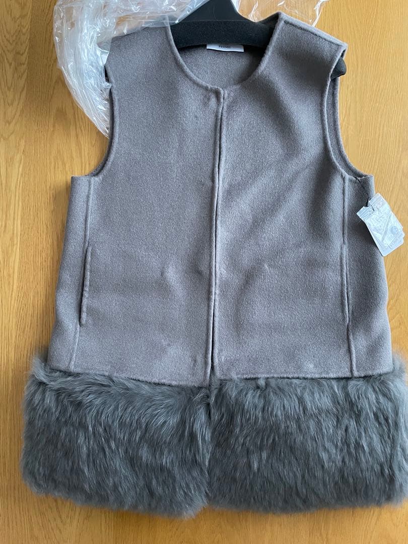 ヤマダヤ　スコットクラブ　新品未使用　ファー、ジレベスト