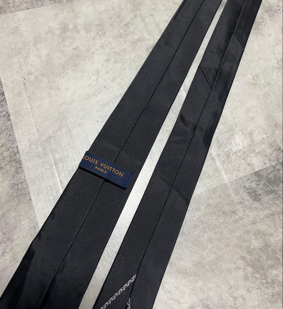LOUIS VUITTON ネクタイ ハイブランド LVロゴ ソリッド 箱付き
