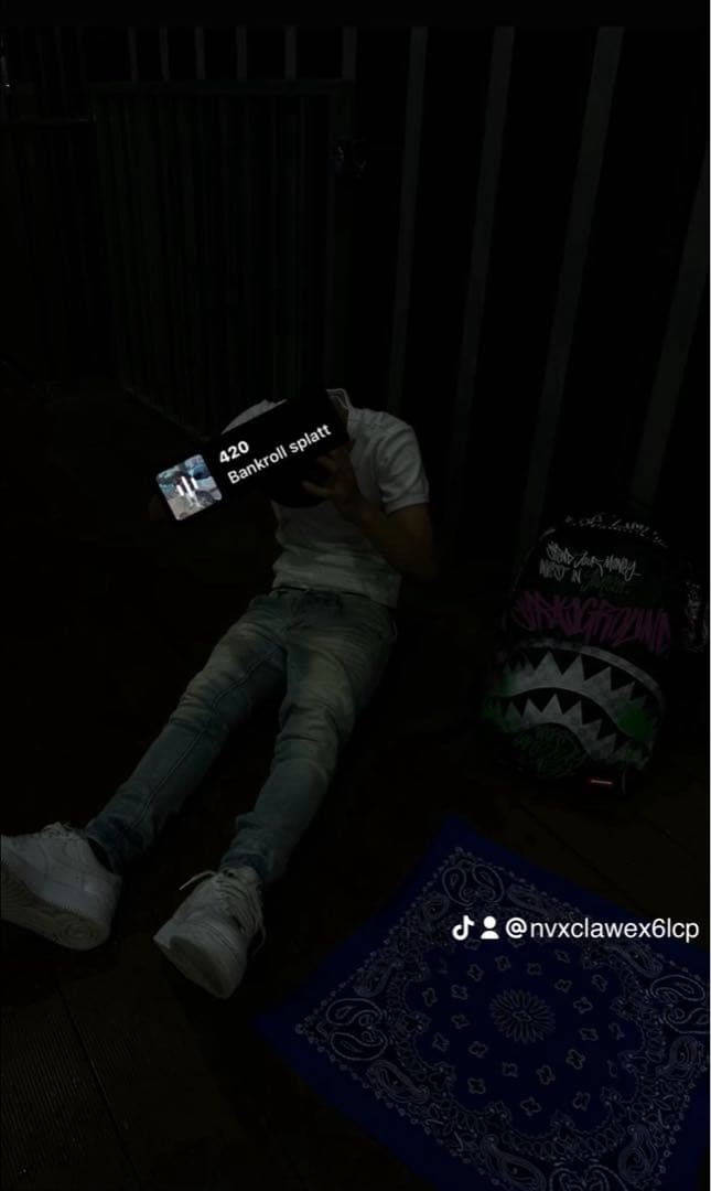 spray ground タグ付き