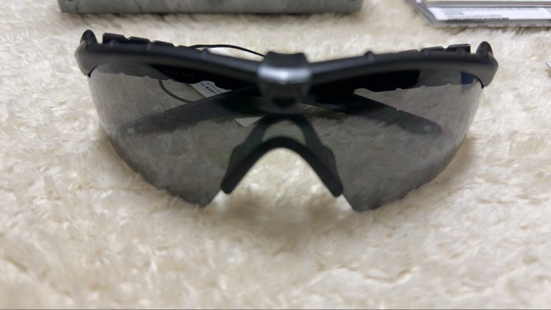 【 OAKLEY 】9213 M FRAME 2.0 グレー サングラス