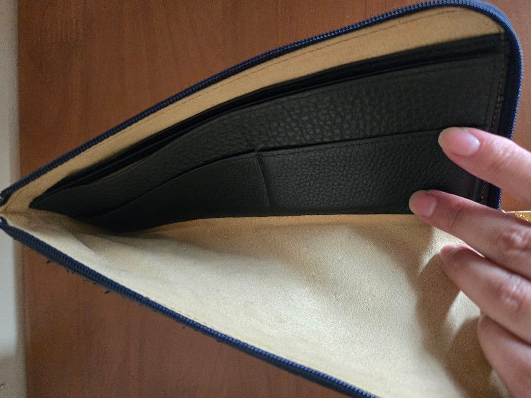 本日限定！！ATAO　リモ　 パイソン　ネイビー 長財布