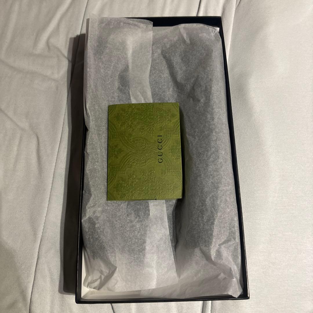 GUCCI 新品　マフラー