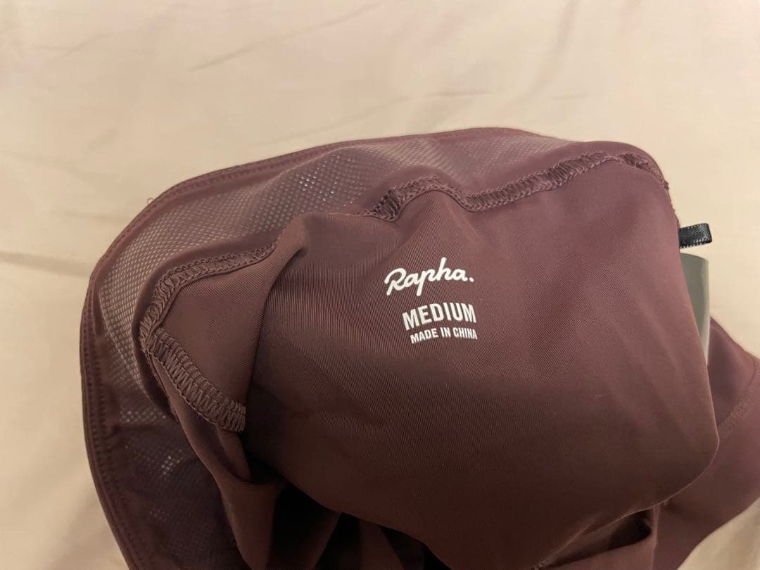 新品 Rapha レーサーパンツとキャップセット