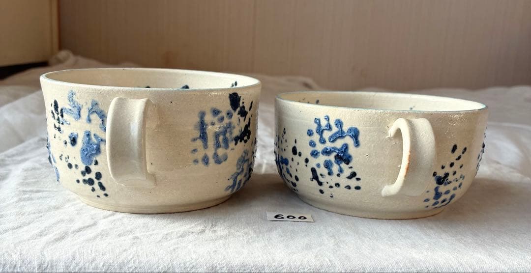 600 カップ、617小小皿、527ロック、590マグ　　合計４点