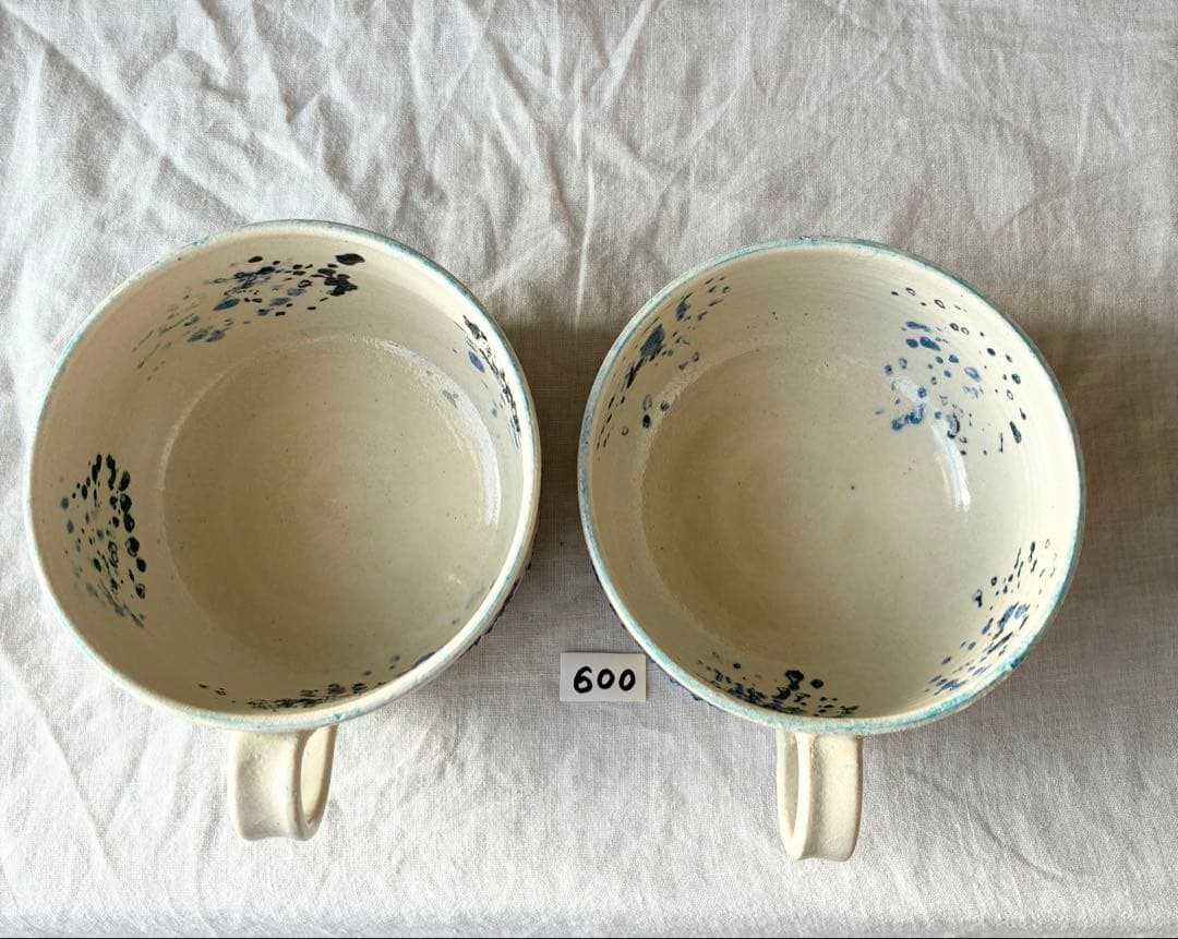 600 カップ、617小小皿、527ロック、590マグ　　合計４点