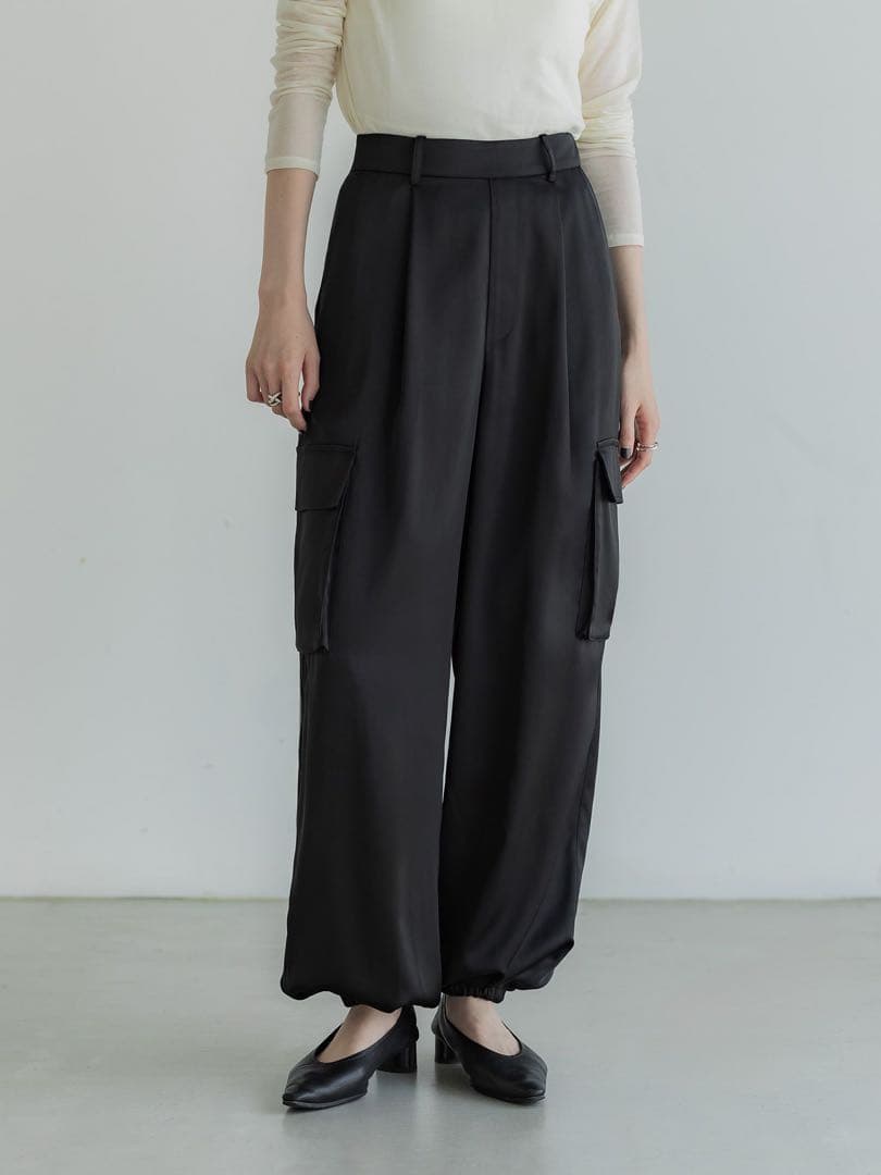 【新品】Crewre マットサテンカーゴパンツ サイズ1