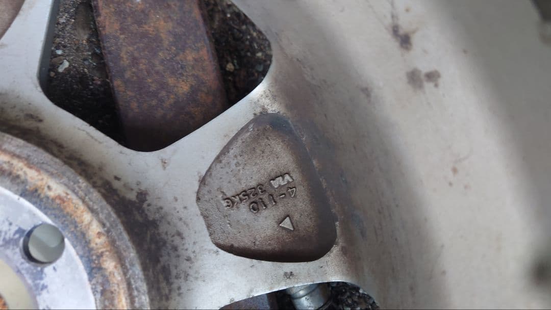 送料無料！ PCD110 100 4穴 14インチアルミホイール