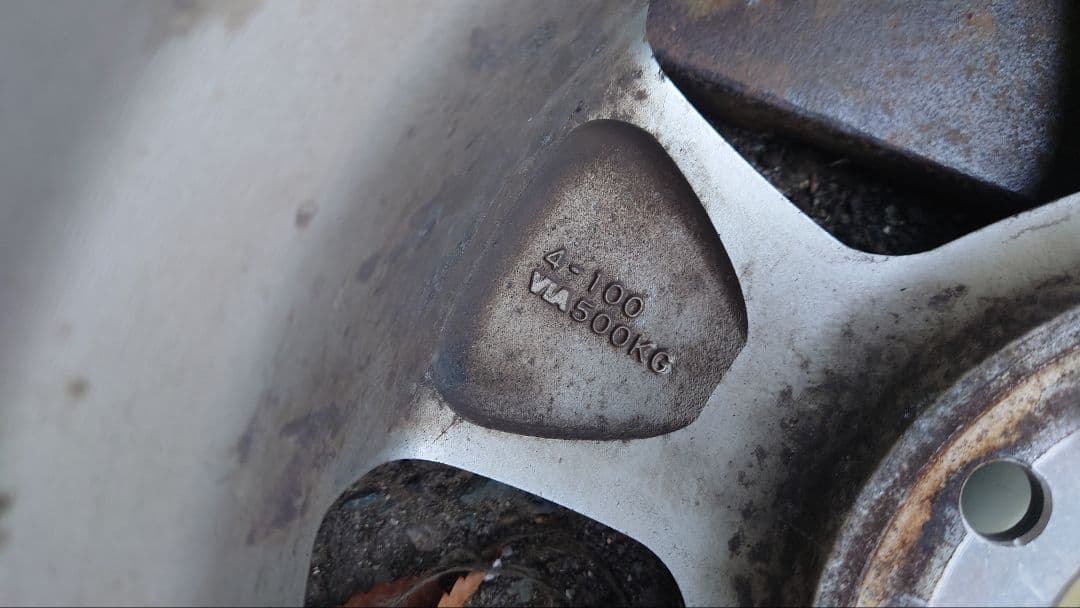 送料無料！ PCD110 100 4穴 14インチアルミホイール