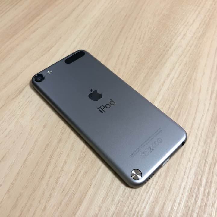 【期間限定値下げ】iPod touch 32GB (本体のみ)